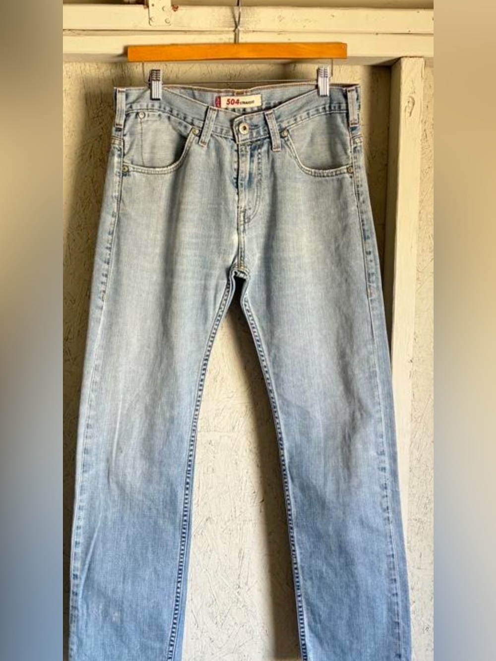LOW RISE vintage levis Relaxed Light Blue Denim Jeans 504 rare engineer style